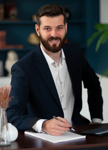 Our Financial Experts The Team  Member Solution. - ng体育kangyubao